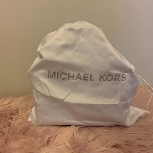 NWT! MICHAEL KORS MK SELMA STUDDED MEDIUM SATCHEL SHOULDER BAG W DUST BAG TAUPE - Picture 13 of 13